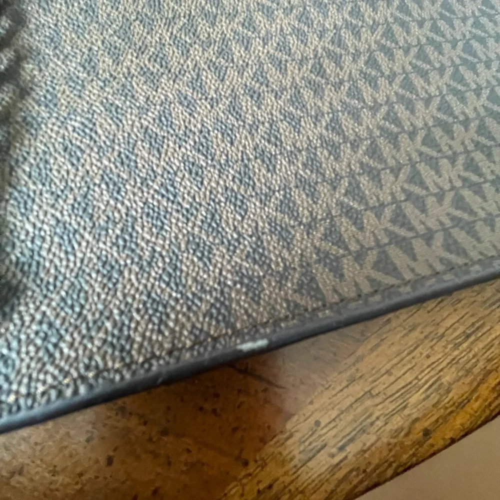 Michael Kors Fanny pack - Picture 6 of 8